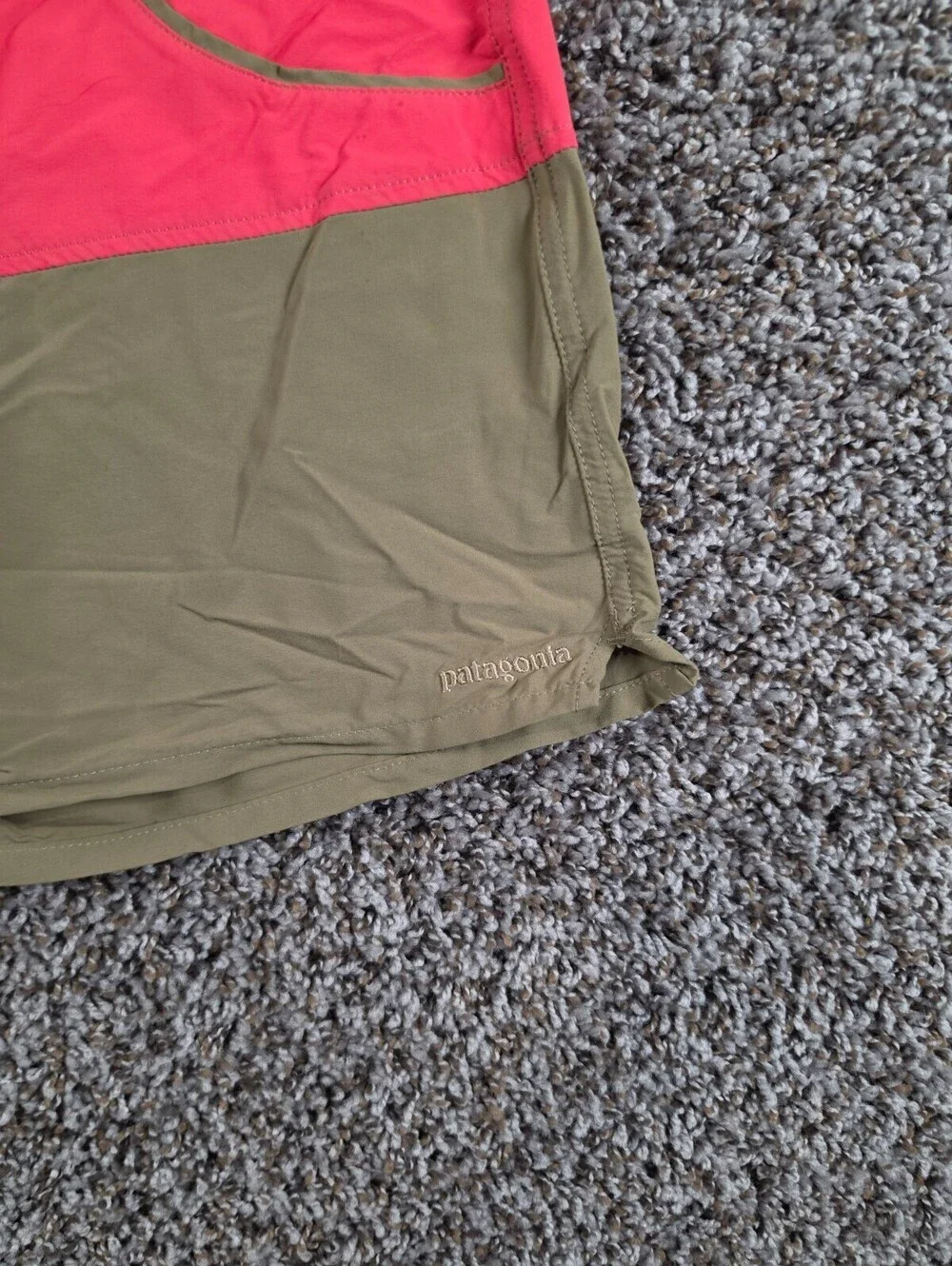 Patagonia Womens Sz 6 Colorblock Stretch Wavefarer Board Shorts Olive Green Pink